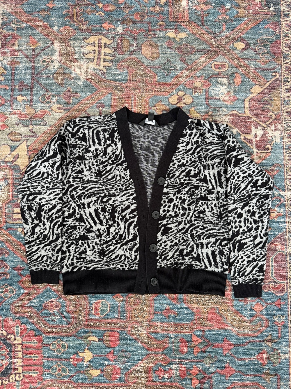 Women’s XS Simply Vera Wang Zebra Animal Print Cardigan Sweater